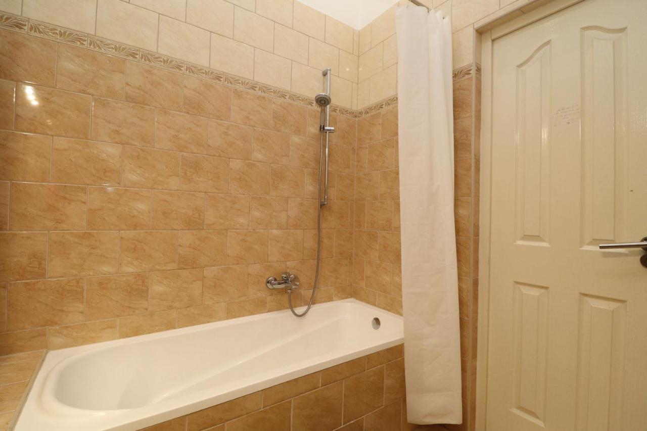 Broadway Downtown Deluxe בודפשט מראה חיצוני תמונה